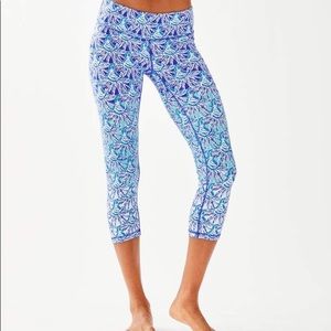 NWT Lilly Pulitzer Weekender Crop Leggings size M